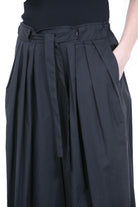 MANILA GRACE  Pantaloni Nero P069CU MA001 