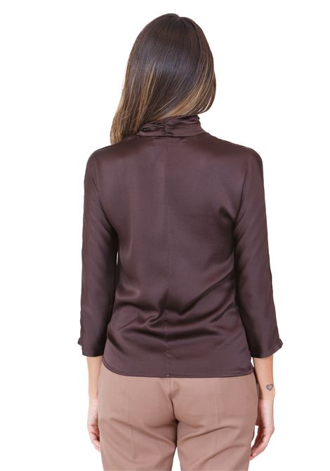 SCOLLO V IN RASO JUCCA | Bluse | J4252030/L/031628